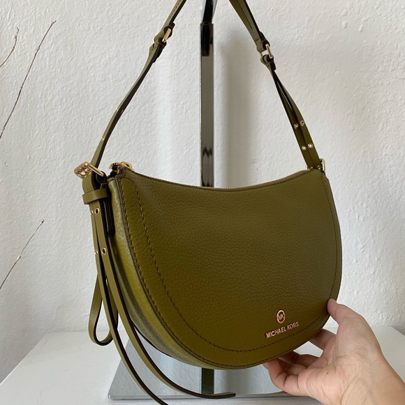 MICHAEL Michael Kors Bags Michael Kors Camden Sm Messenger Bag Poshmark